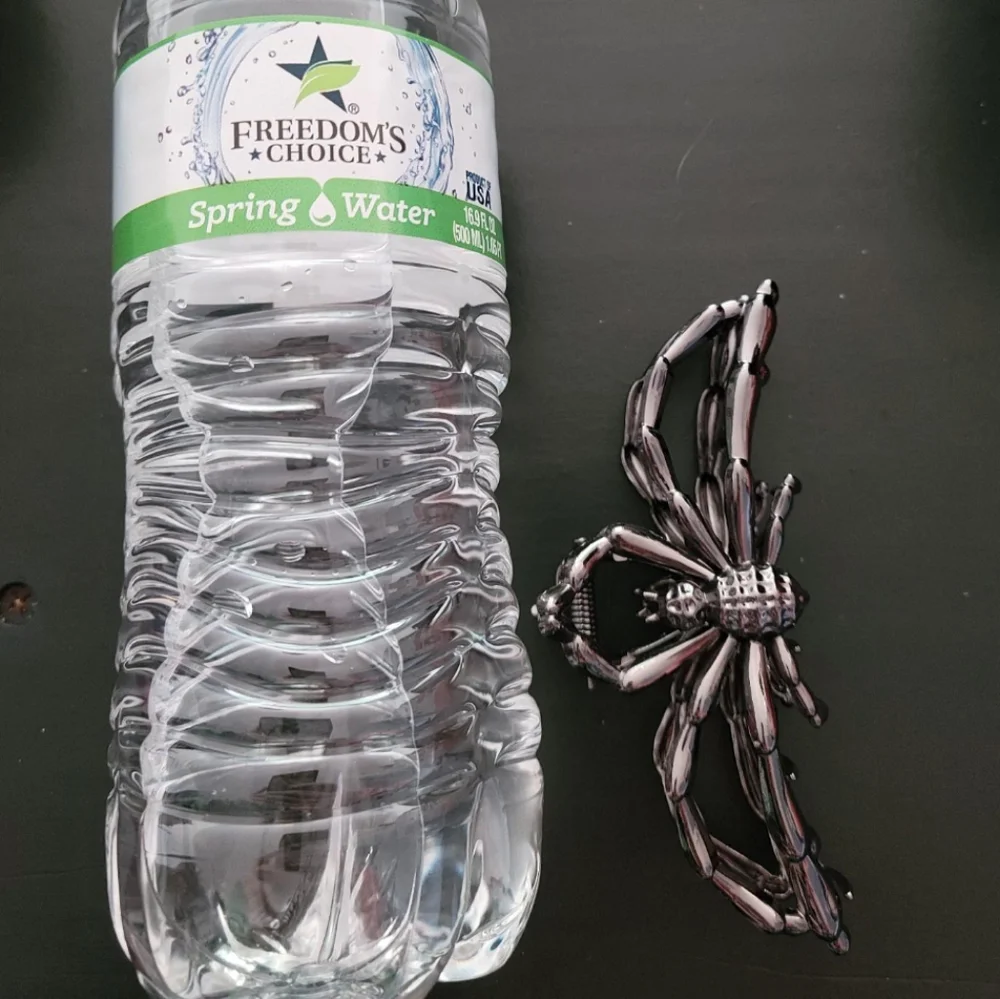 ๐ธ๏ธ๐ท๏ธ Spider metal hair claw clip - Picture 2 of 9